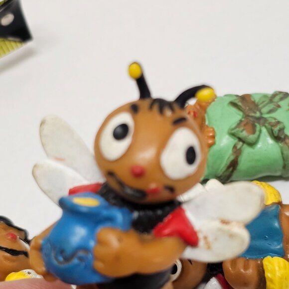 Rare Vintage 70s 4 Lot BULLY Vintage Figures Bee Bienchen The Beehive PVC 2" - Picture 12 of 15